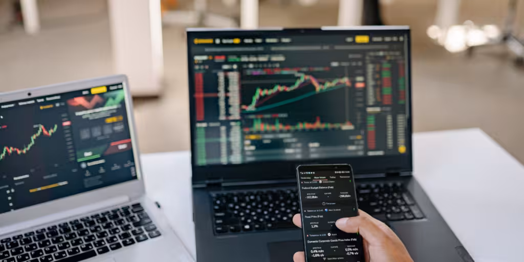 L2FwcC91cGxvYWRzLzIwMjMvMDUvdHJhZGluZ3ZpZXctbXQ0LnBuZw