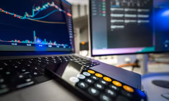 L2FwcC91cGxvYWRzLzIwMjUvMTAvdHJhZGluZy1hdXRvbWF0eWN6bnkuanBn